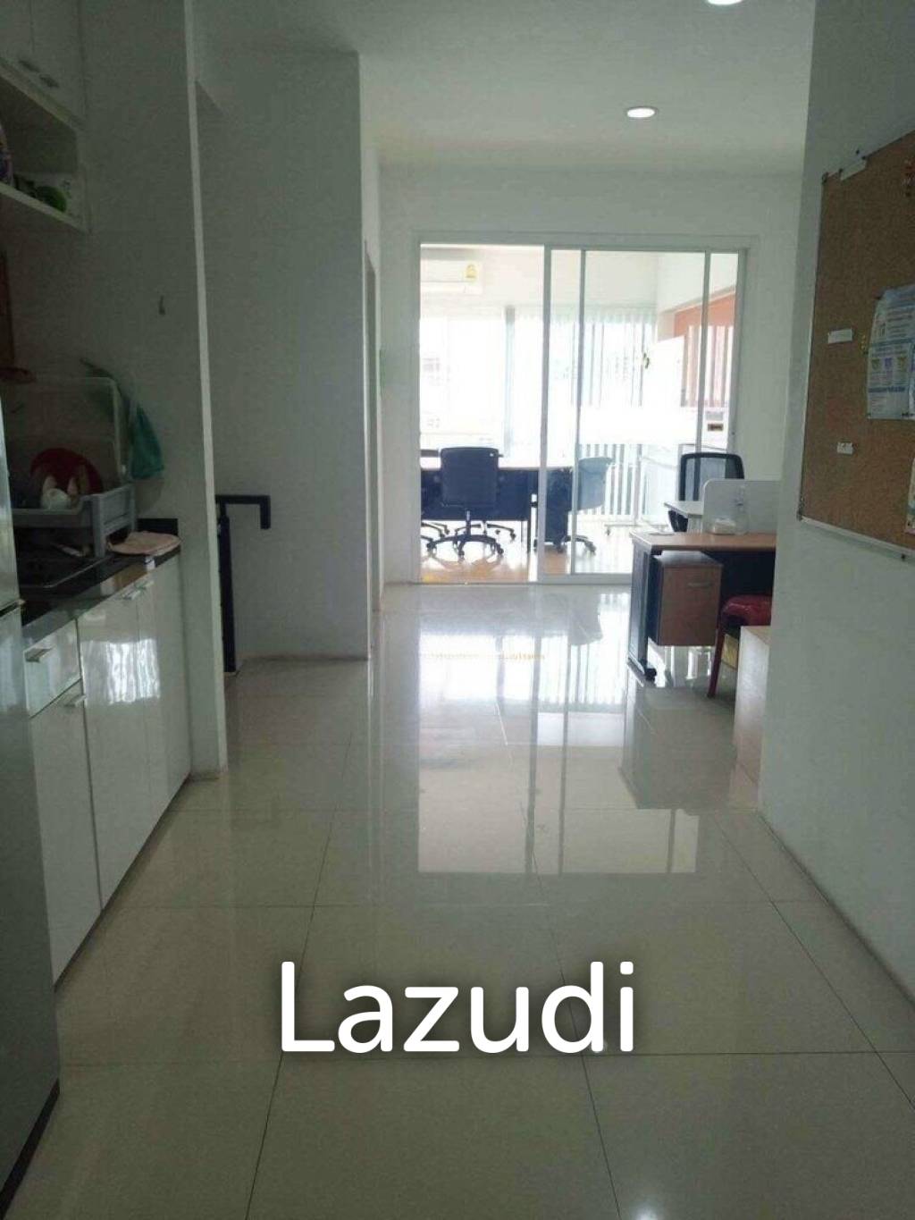3 Bedroom 242 SQ.M Town House Grand De Ville