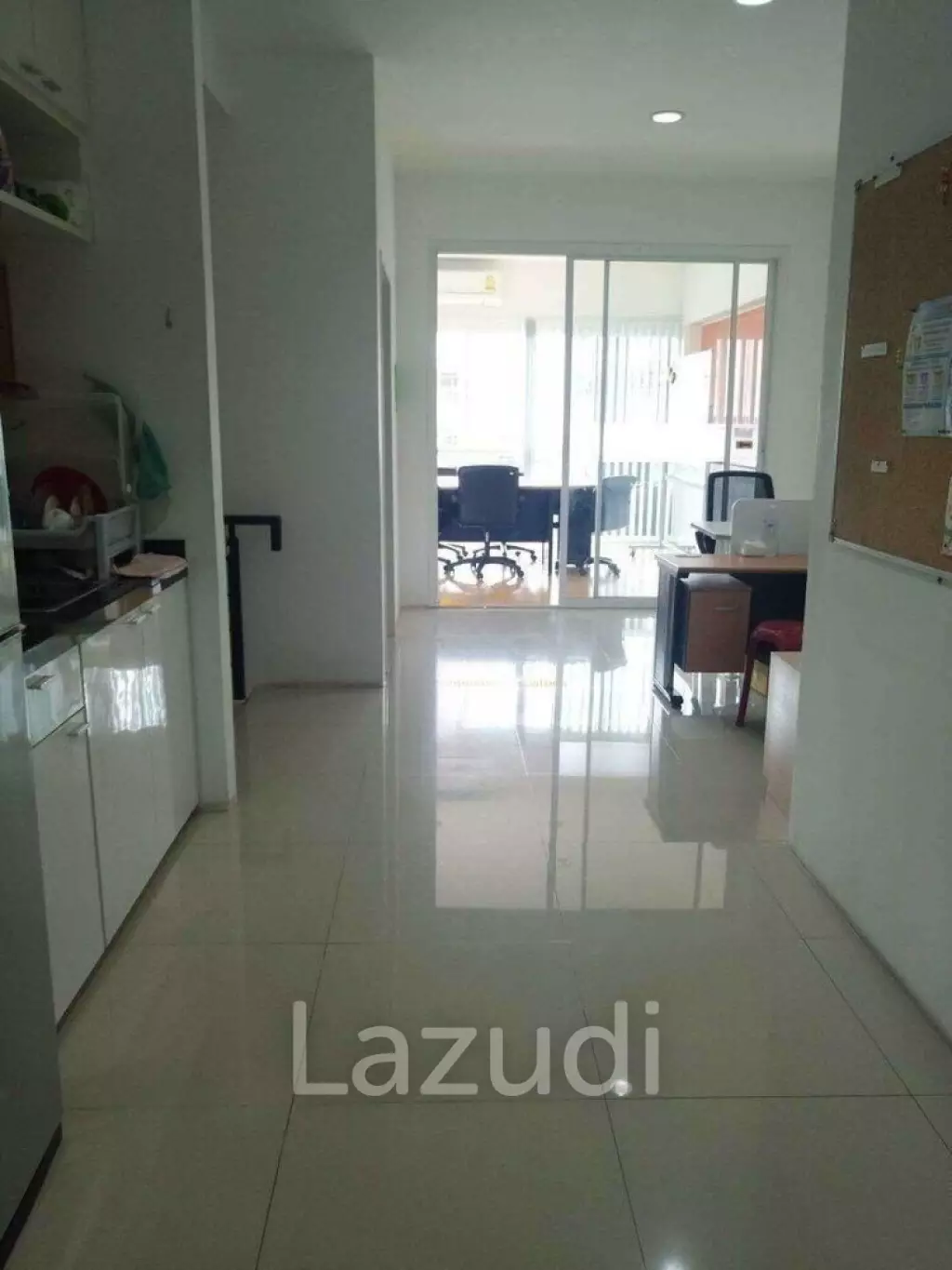 3 Bedroom 242 SQ.M Town House Grand De Ville