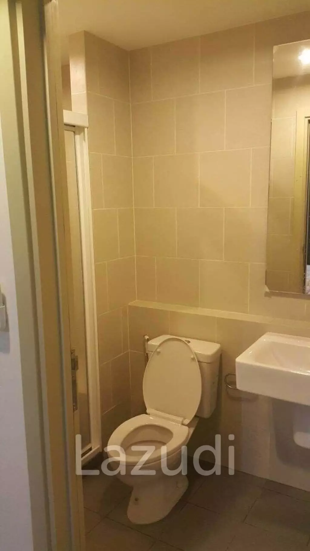 Studio 1 Bath 25.89 SQ.M. The Base Rama 9 - Ramkhamhaeng