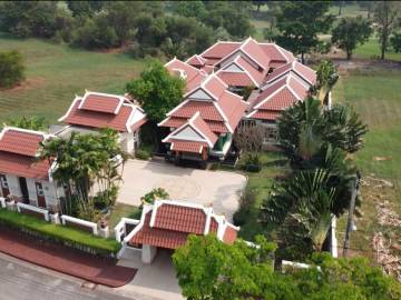 house for sales on golf course, Bangkok