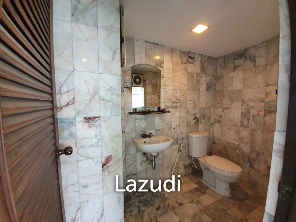 2 Bed 138.81 SQ.M. ITF Silom Palace