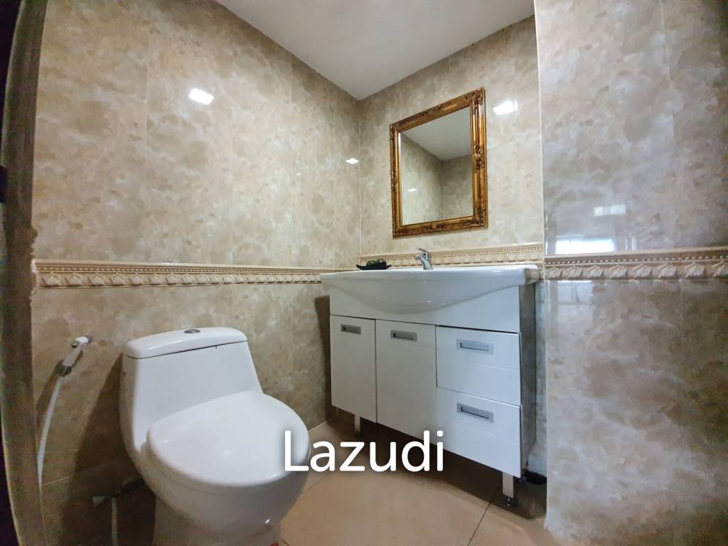 2 Bed 138.81 SQ.M. ITF Silom Palace