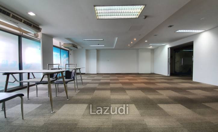 2 Bed 138.81 SQ.M. ITF Silom Palace