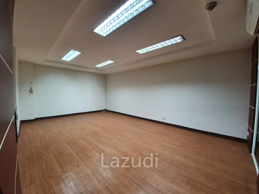 2 Bed 138.81 SQ.M. ITF Silom Palace