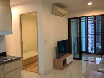 Ideo Ratchada-Huaykwang / Condo For Sale / 2 Bedroom / 60.5 SQM / MRT Huai Khwang / Bangkok