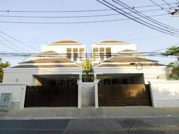Detached House / Detached House For Rent / 4 Bedroom / 300 SQM / BTS Ari / Bangkok