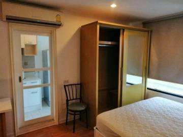 Lumpini Ville Phahol-Suthisarn / Condo For Rent and Sale / 1 Bedroom / 30 SQM / MRT Sutthisan / Bangkok