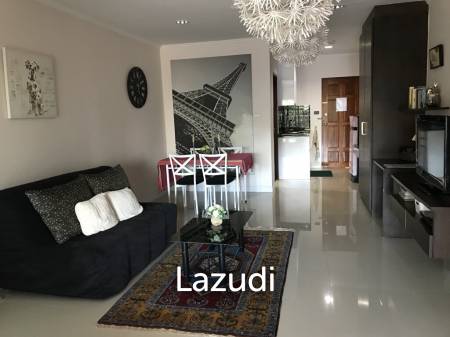 Modern and bright 1 bedroom unit in very central + convenient Hua Hin location