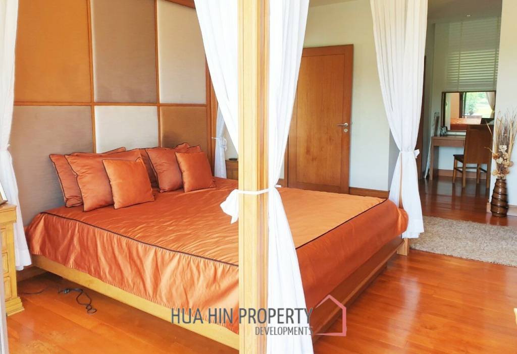 Fabulous 5 Bedroom Villa, on Black Mountain Golf Course, with two golf memberships