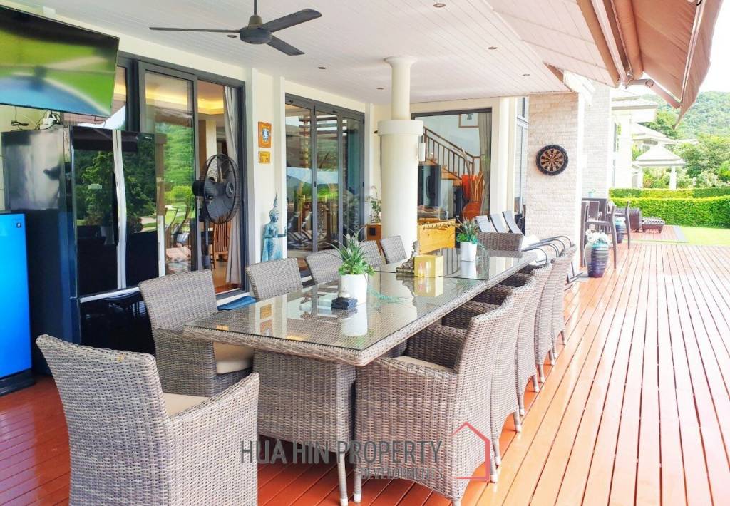Fabulous 5 Bedroom Villa, on Black Mountain Golf Course, with two golf memberships
