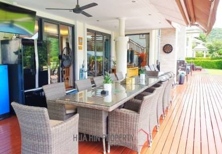 Fabulous 5 Bedroom Villa, on Black Mountain Golf Course, with two golf memberships