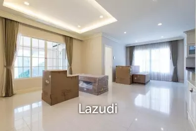 4 Bed 5 Bath  395 SQ.M at Narasiri Bangna