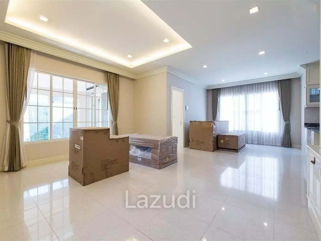 4 Bed 5 Bath  395 SQ.M at Narasiri Bangna