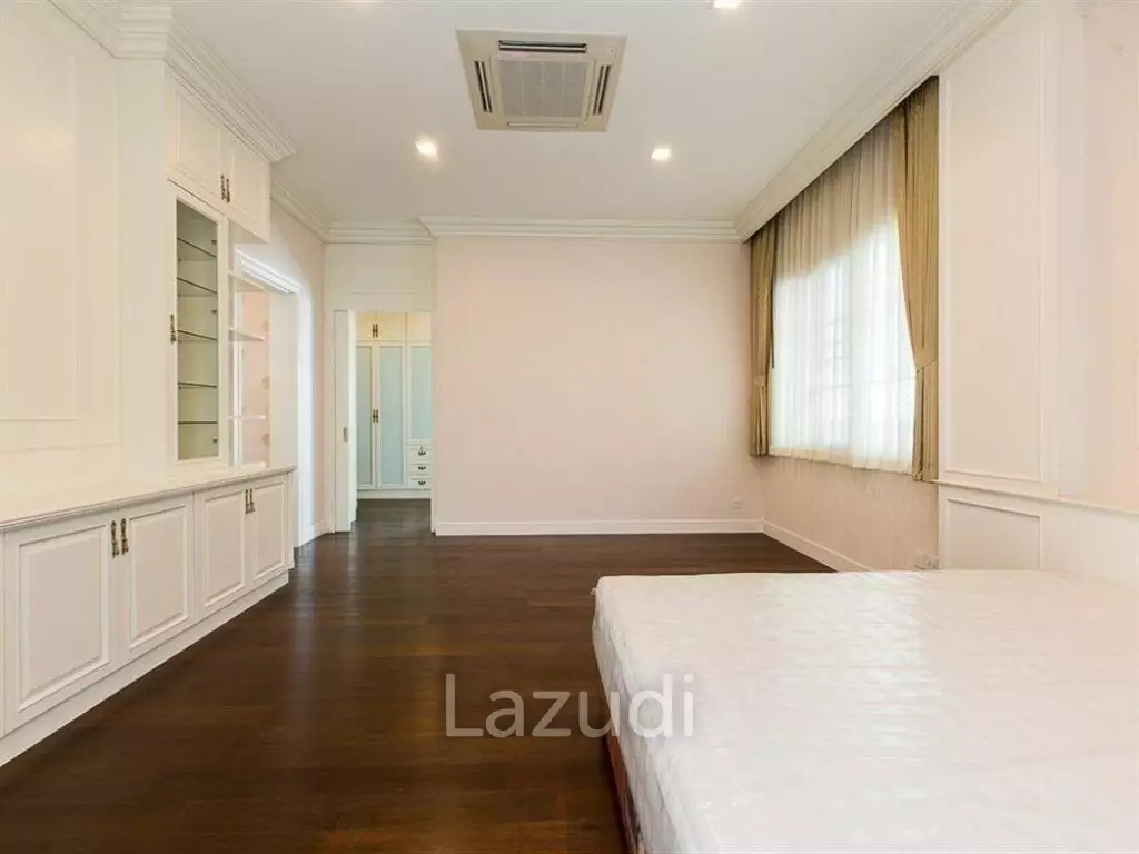 4 Bed 5 Bath  395 SQ.M at Narasiri Bangna