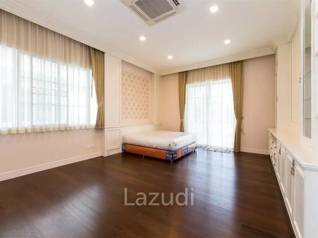 4 Bed 5 Bath  395 SQ.M at Narasiri Bangna