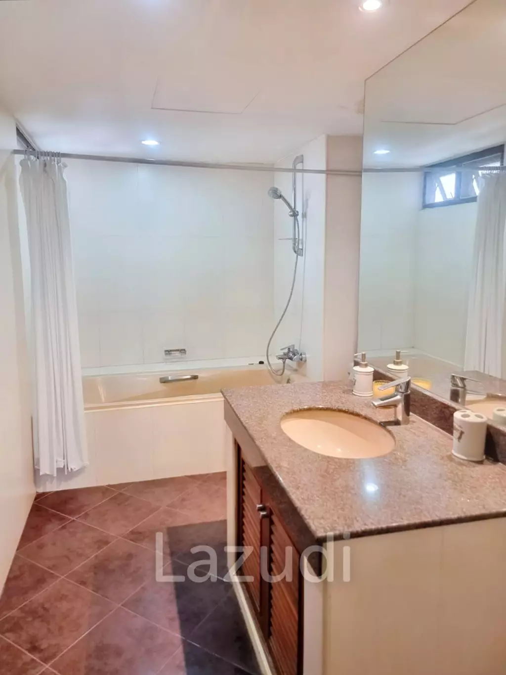 3 Bed 3 Bath 300 SQ.M. at Asa Garden