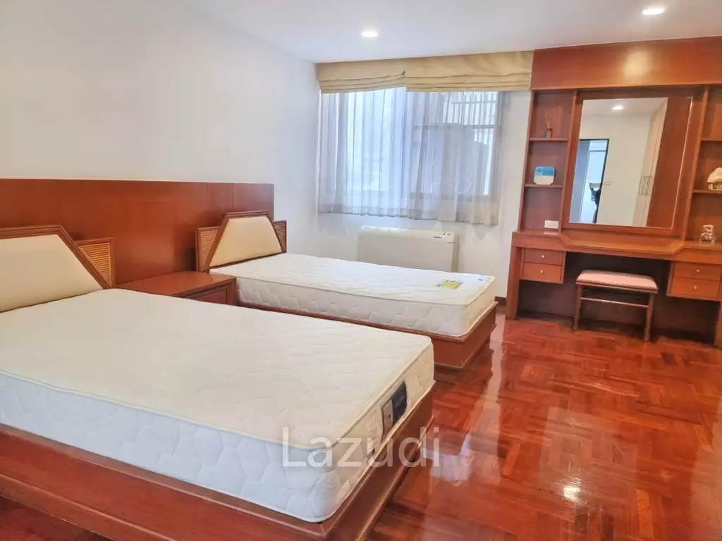 3 Bed 3 Bath 300 SQ.M. at Asa Garden