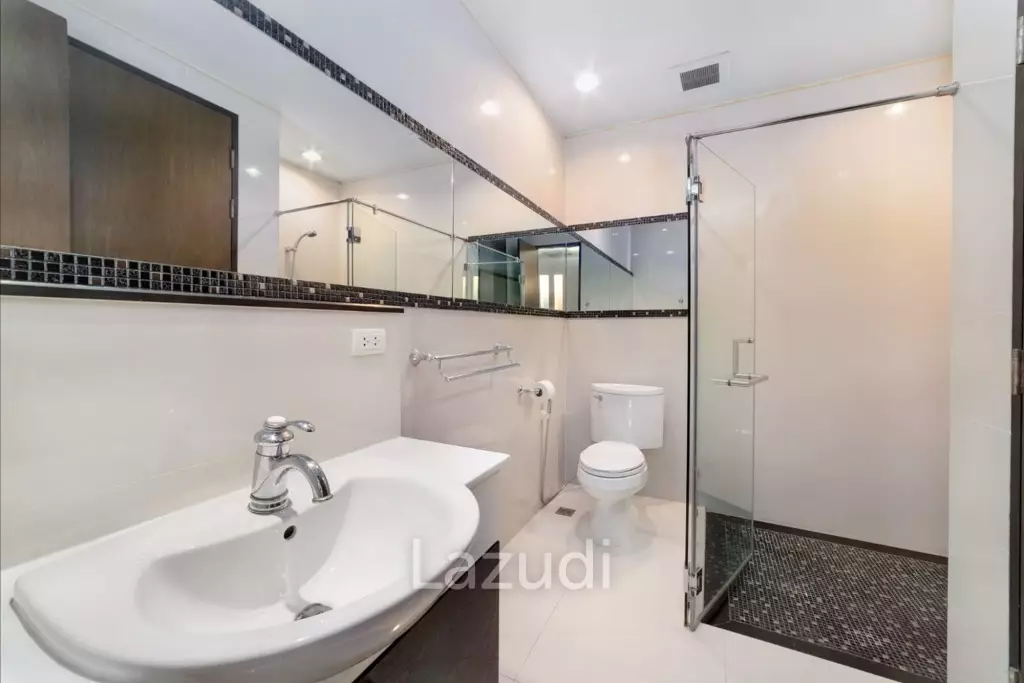 2 Bed 2 Bath 104 SQ.M The Address Chidlom