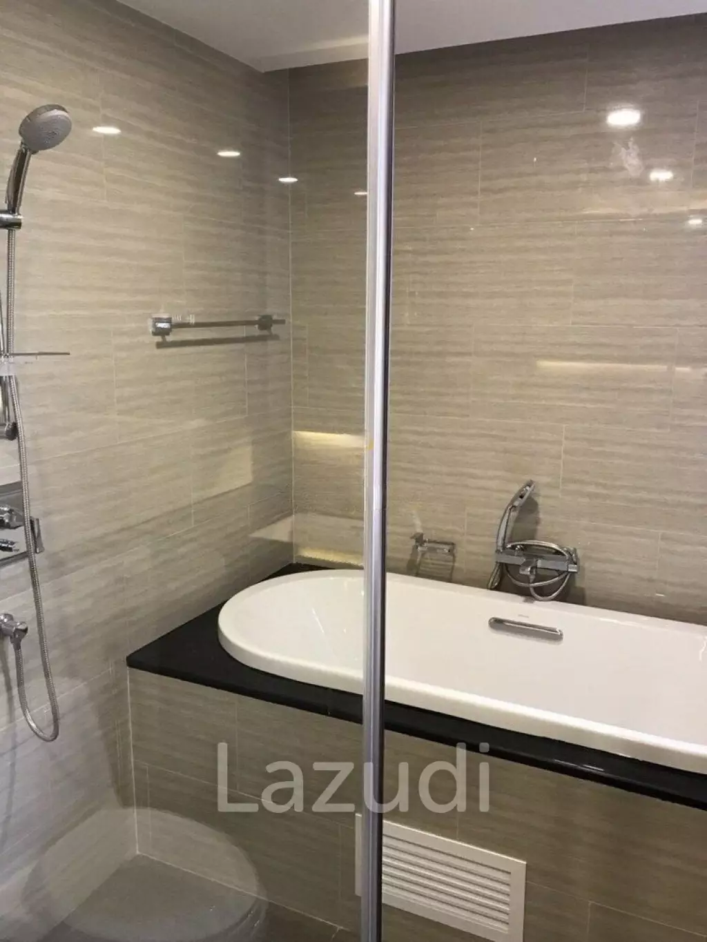 2 Bedrooms 2 Bathrooms 72 SQ.M. Condo For Sale
