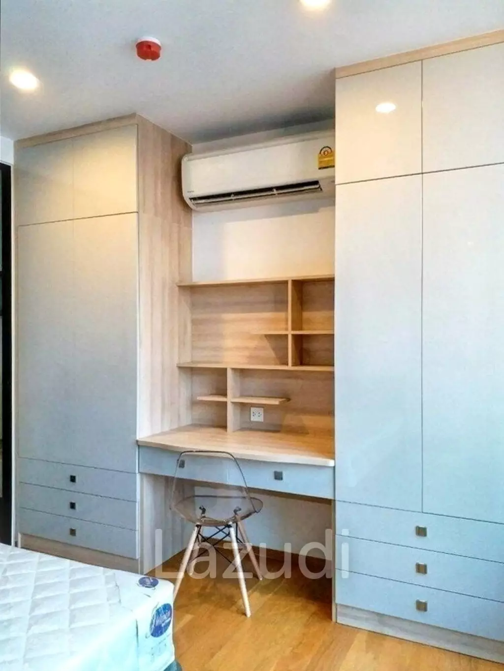 1 Bedroom 1 Bathroom 35 SQ.M Noble Revo Silom