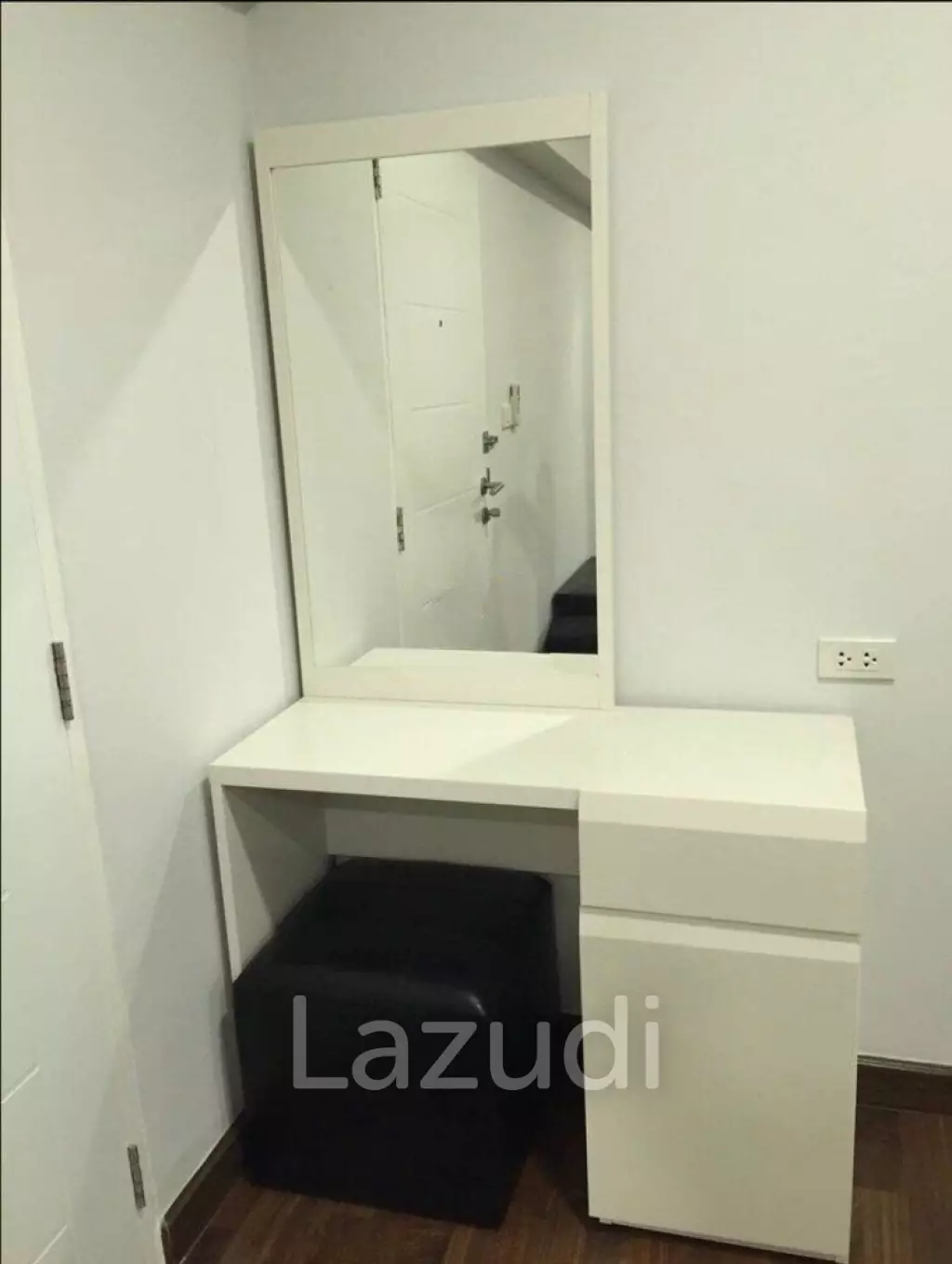 1 Bed 35.25 SQ.M Flawless Sathorn Residence