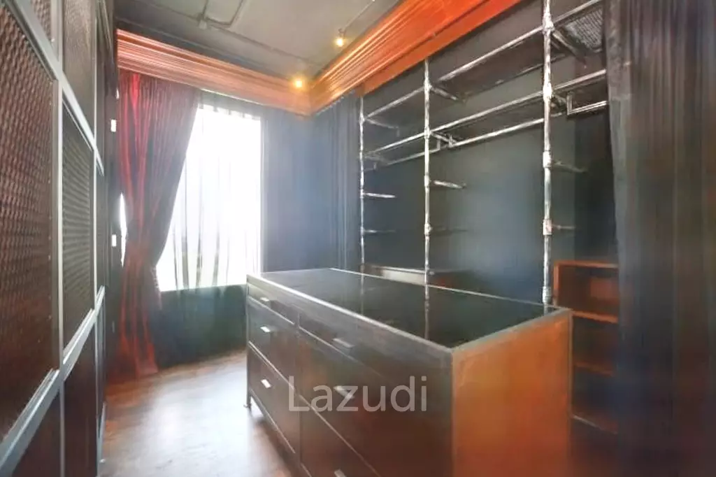 3 Bed 3 Bath 137 SQ.M. Aguston Sukhumvit 22