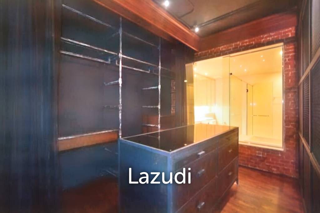 3 Bed 3 Bath 137 SQ.M. Aguston Sukhumvit 22
