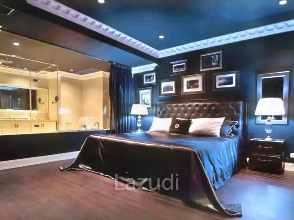 3 Bed 3 Bath136 SQ.M. The Emporio Place