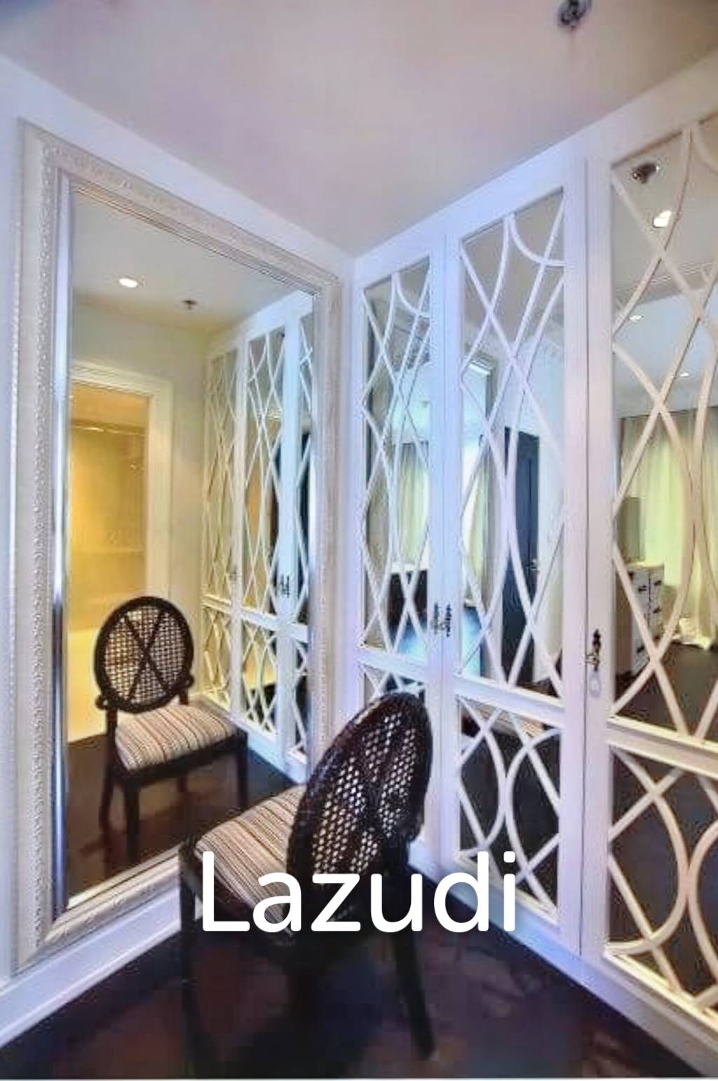 3 Bed 3 Bath136 SQ.M. The Emporio Place