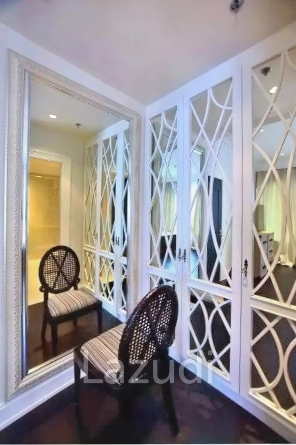 3 Bed 3 Bath136 SQ.M. The Emporio Place