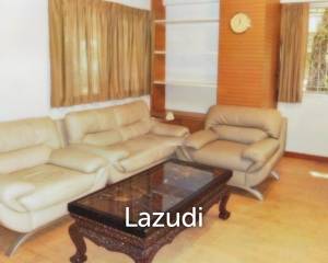 3 Bed 3 Bath 132 SQ.M Ploenchit Condo