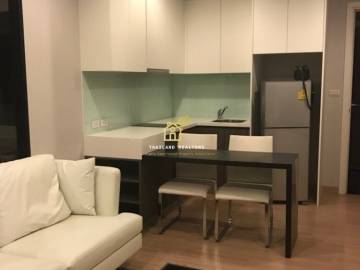 Urbano Absolute Sathon-Taksin / Condo For Sale / 1 Bedroom / 38 SQM / BTS Krung Thon Buri / Bangkok