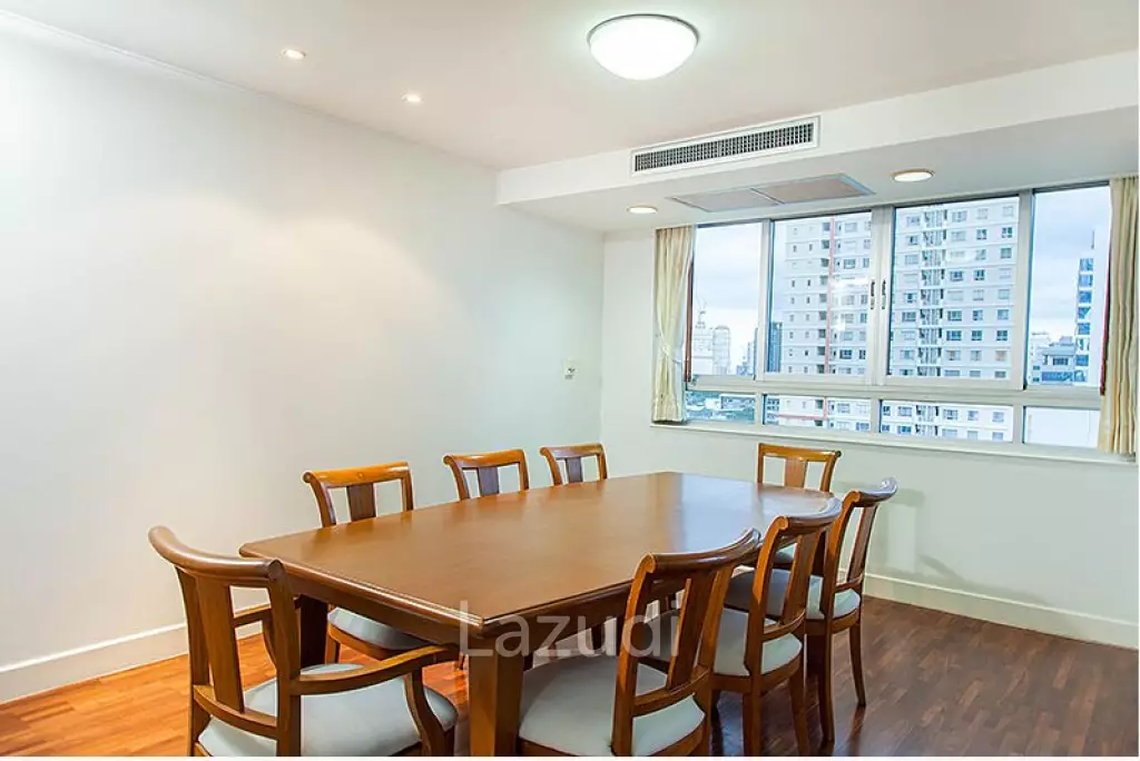 3 Bed 3 Bath 230 SQ.M Krungthep Thani Tower