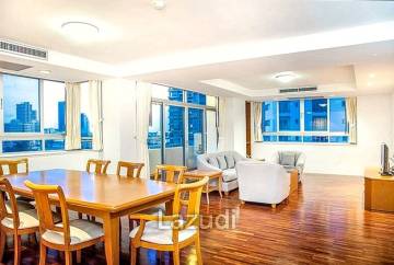 3 Bed 3 Bath 230 SQ.M Krungthep Thani Tower