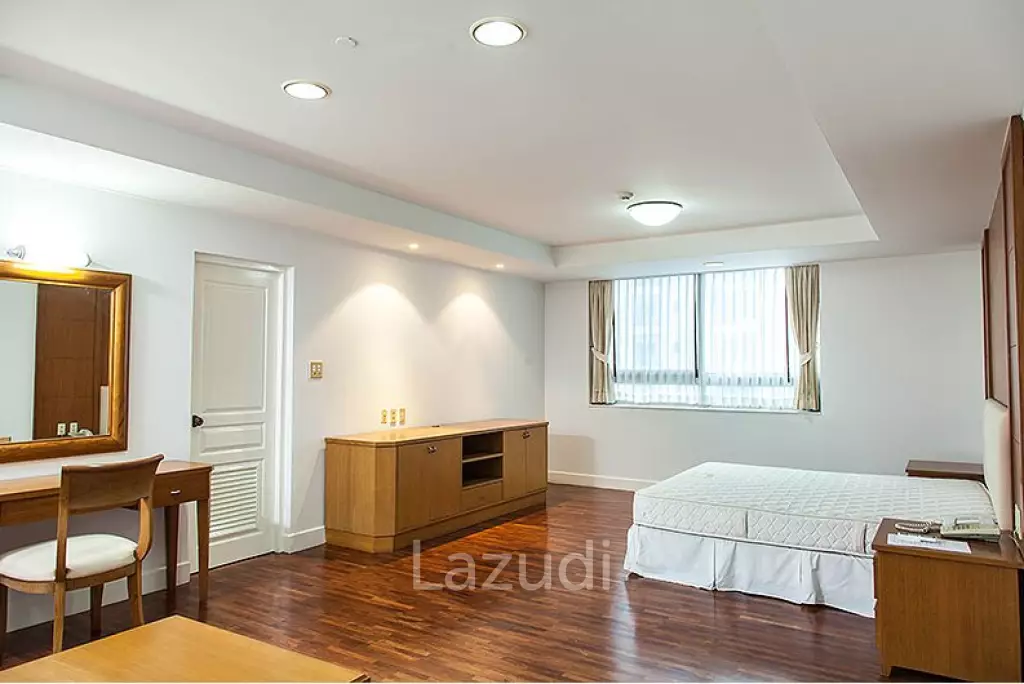 3 Bed 3 Bath 230 SQ.M Krungthep Thani Tower