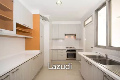 3 Bed 3 Bath 230 SQ.M Krungthep Thani Tower