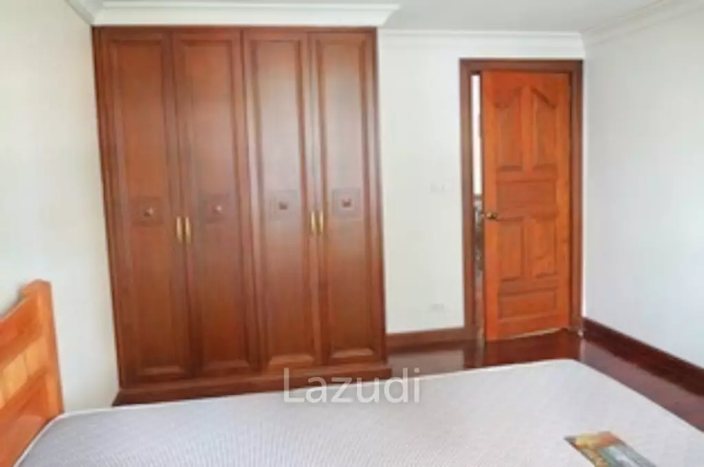 4 Bed 4 Bath 380 SQ.M at Nagara Mansion
