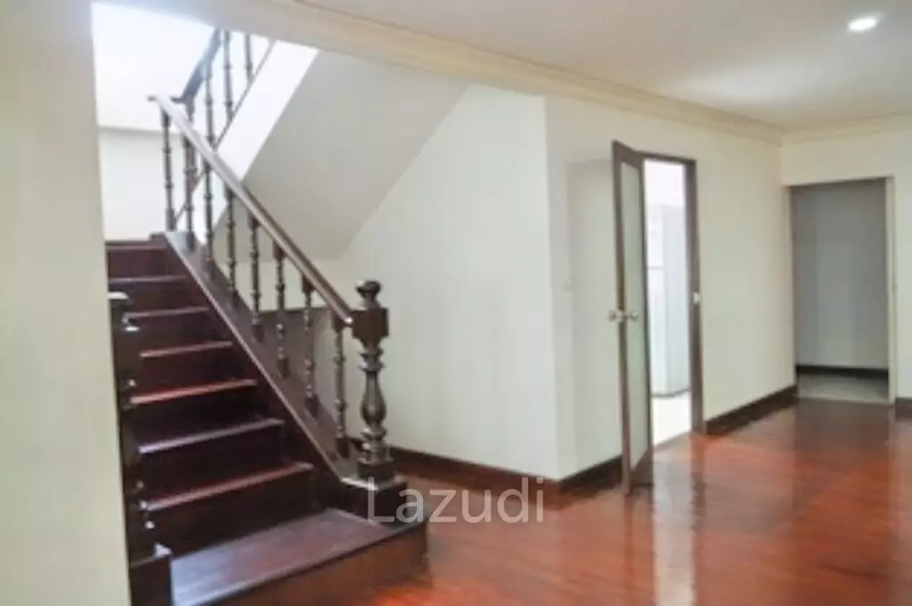 4 Bed 4 Bath 380 SQ.M at Nagara Mansion