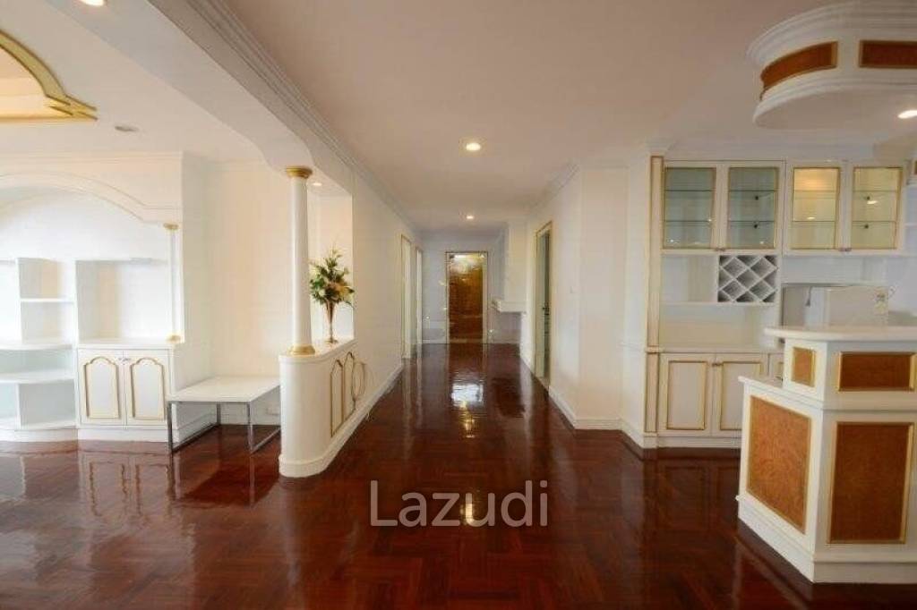 3 Bed 3 Bath 350 SQ.M at Oriental Towers