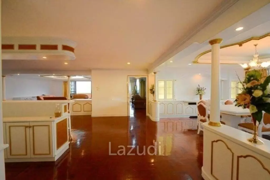 3 Bed 3 Bath 350 SQ.M at Oriental Towers