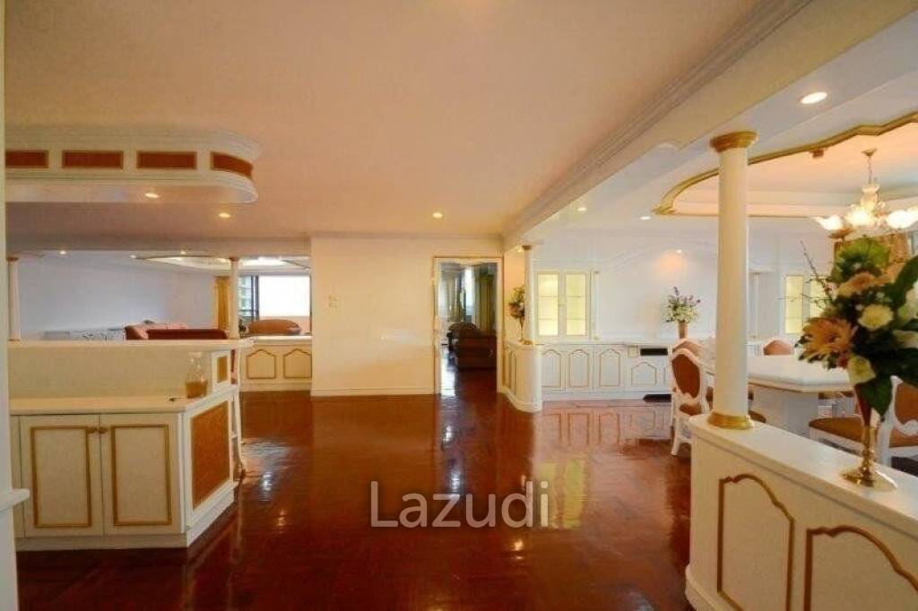 3 Bed 3 Bath 350 SQ.M at Oriental Towers