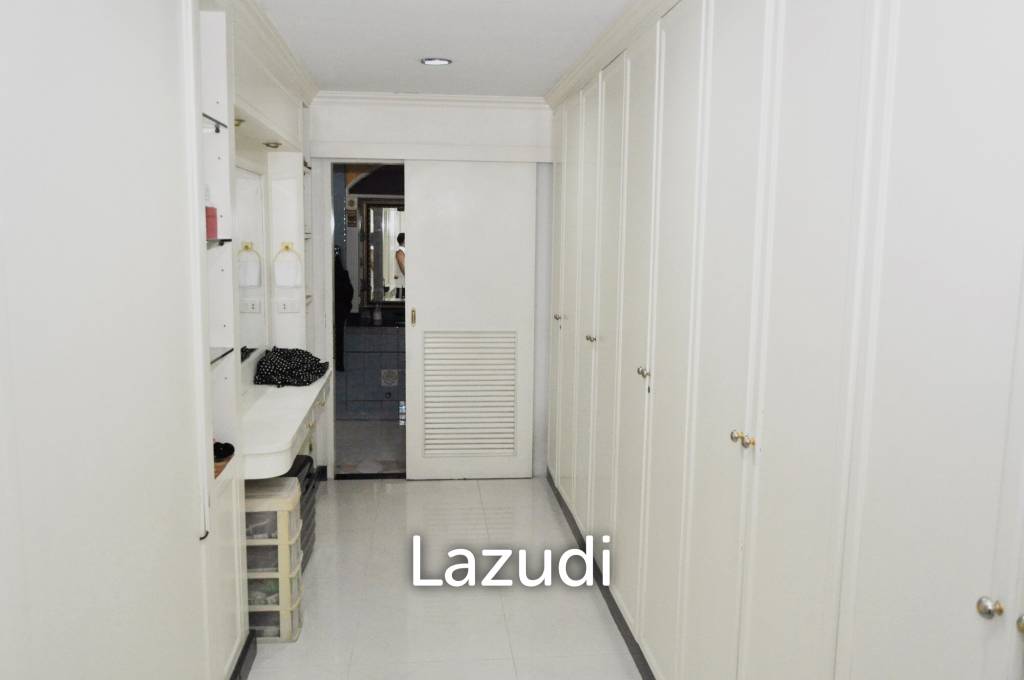 4 Bed 3 Bath 350 SQ.M Oriental Towers