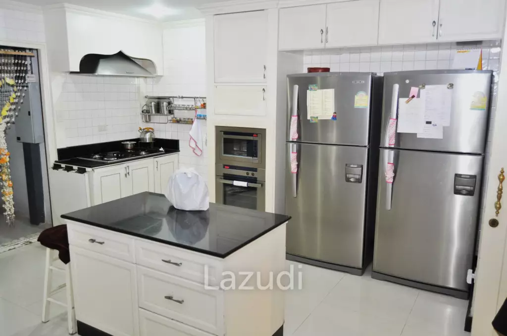 4 Bed 3 Bath 350 SQ.M Oriental Towers