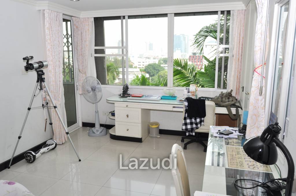 4 Bed 3 Bath 350 SQ.M Oriental Towers