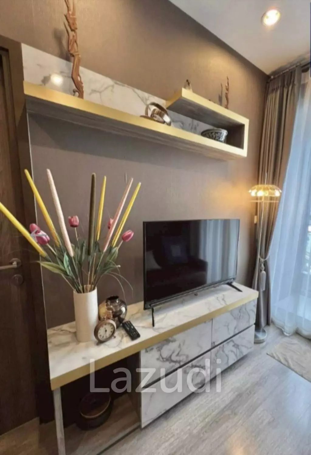 1 Bed 1 Bath 35.42 SQ.M IDEO Mobi Sukhumvit 66