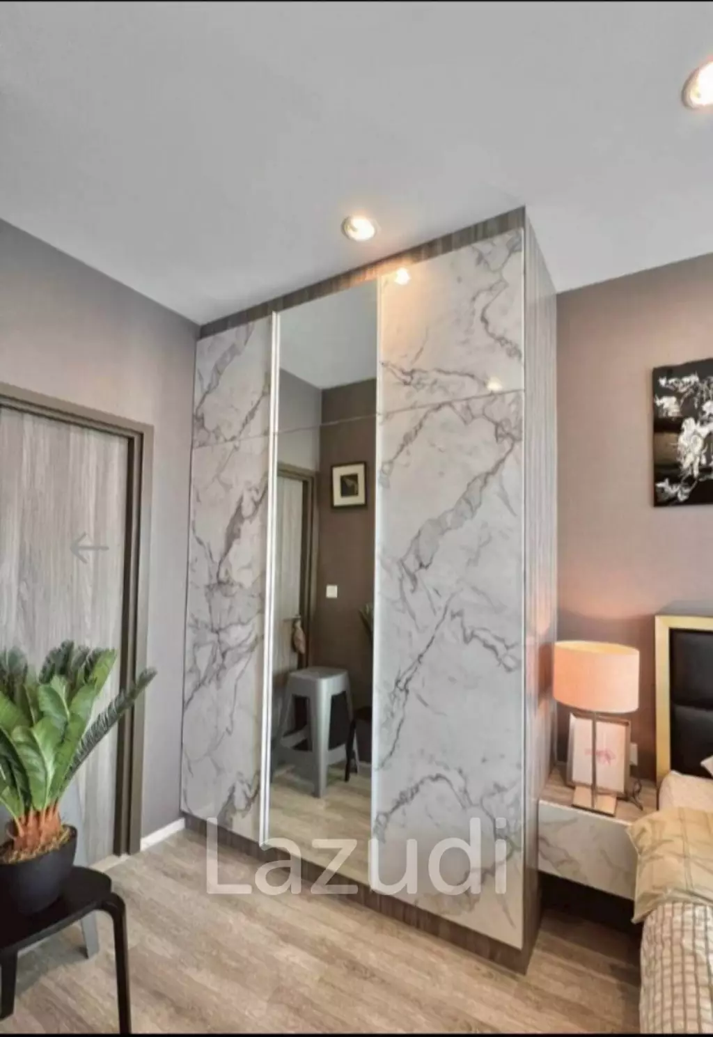 1 Bed 1 Bath 35.42 SQ.M IDEO Mobi Sukhumvit 66