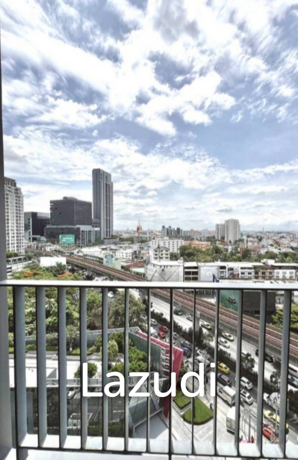 1 Bed 1 Bath 35.42 SQ.M IDEO Mobi Sukhumvit 66