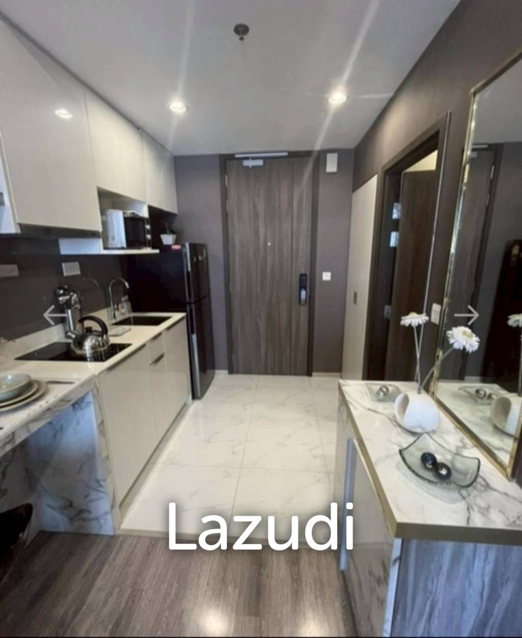 1 Bed 1 Bath 35.42 SQ.M IDEO Mobi Sukhumvit 66