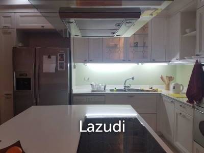 3 Bed 215 SQ.M. Sky Villas Sathorn