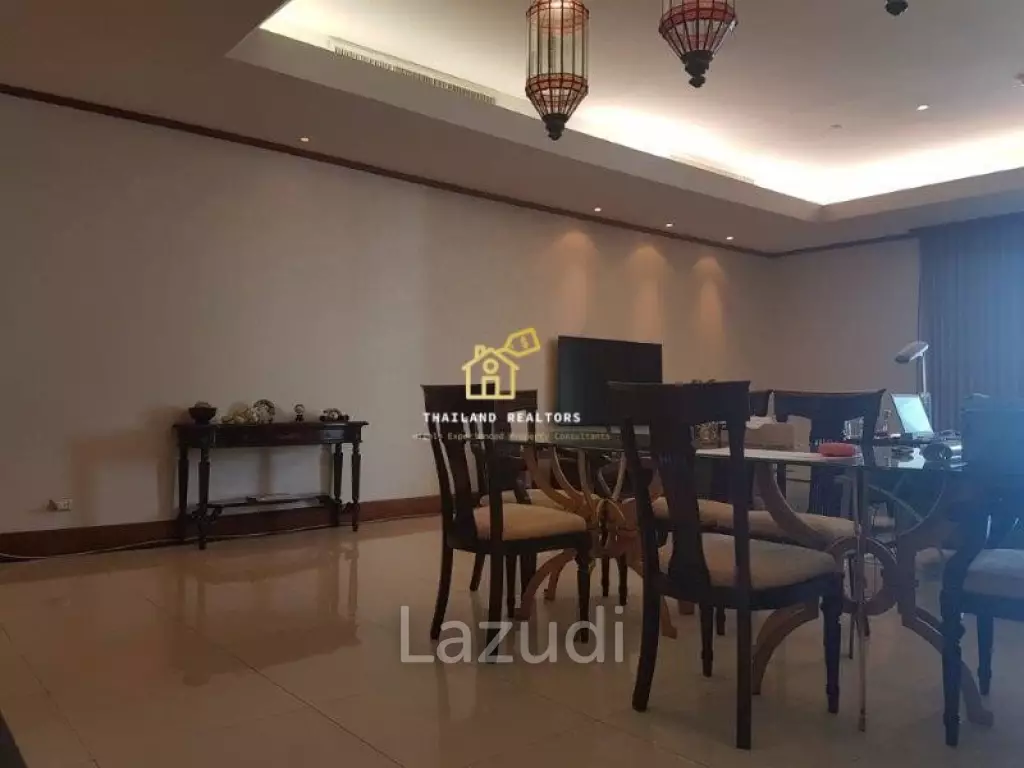 3 Bed 215 SQ.M. Sky Villas Sathorn